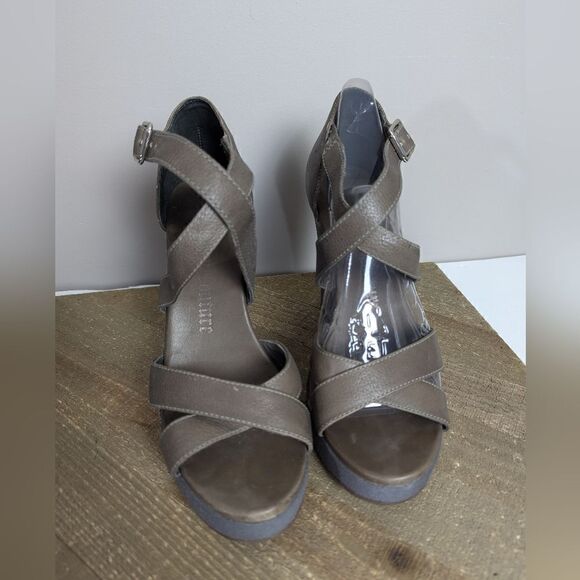 Juicy couture wedge sandals leather striped strappy size 8 - Picture 3 of 8